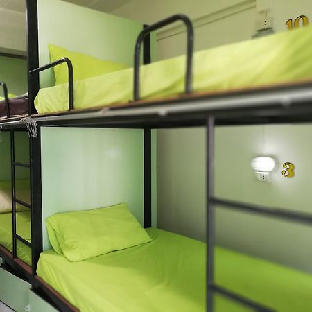 Zoe Hostel Чиангмай Екстериор снимка