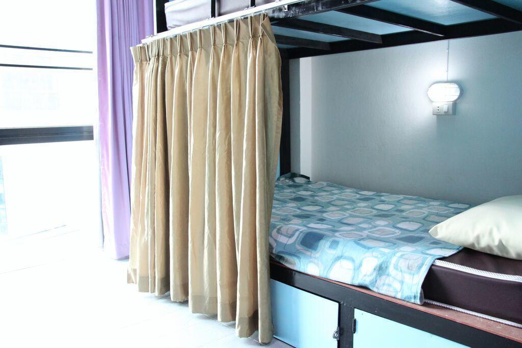 Zoe Hostel Чиангмай Екстериор снимка