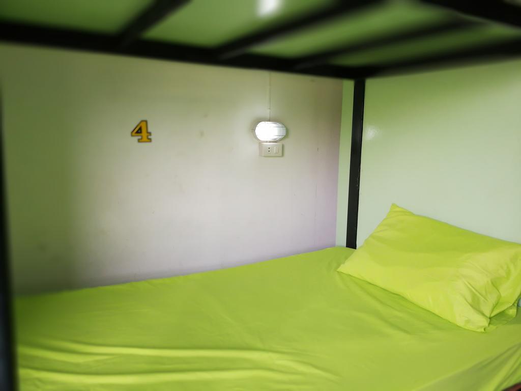 Zoe Hostel Чиангмай Екстериор снимка